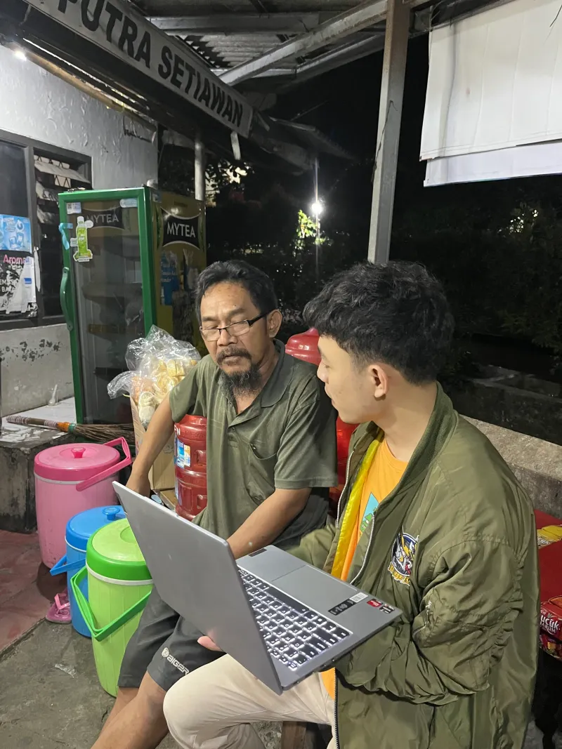 Interviewing a local shop for Rizki's final assignment